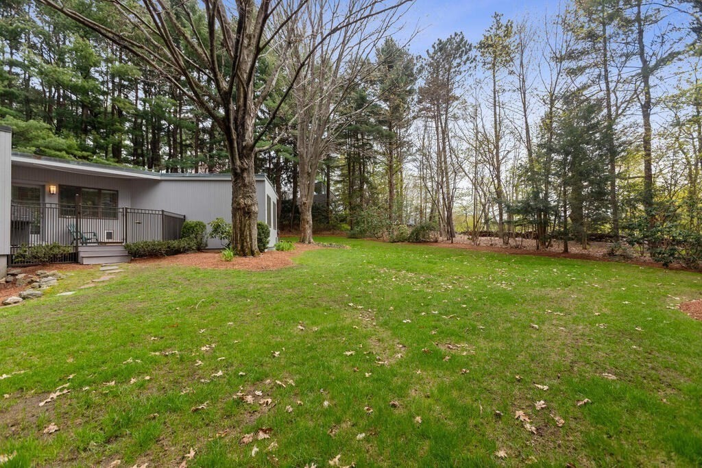 32 Barberry Road Lexington, MA 02421 - Photo 24 of 28