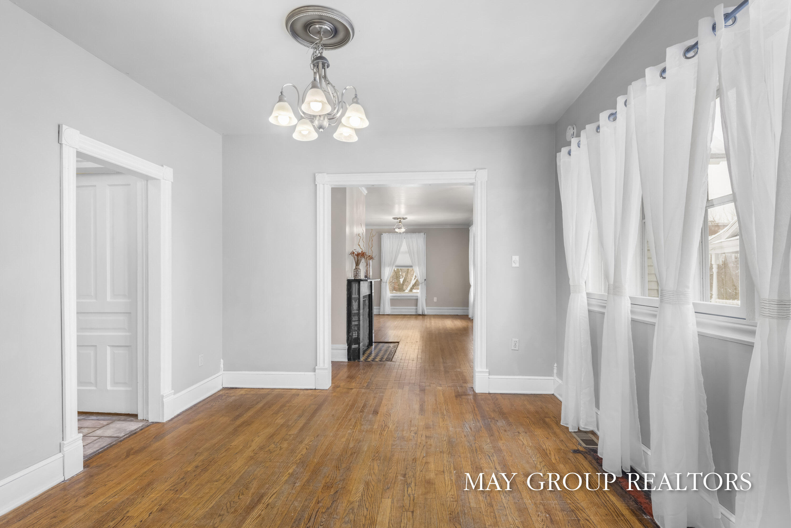 321 Henry Avenue Southeast Grand Rapids, MI 49503 - Photo 13 of 68 Lower Unit