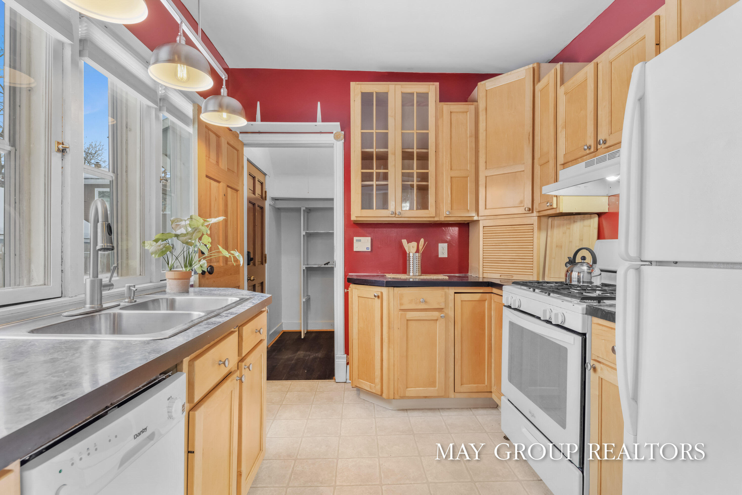 321 Henry Avenue Southeast Grand Rapids, MI 49503 - Photo 15 of 68 Lower Unit