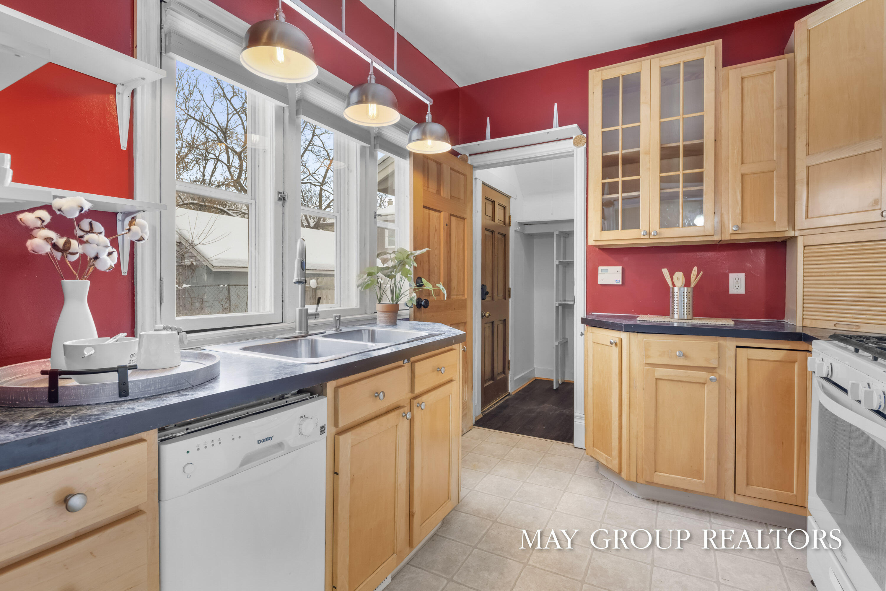 321 Henry Avenue Southeast Grand Rapids, MI 49503 - Photo 16 of 68 Lower Unit