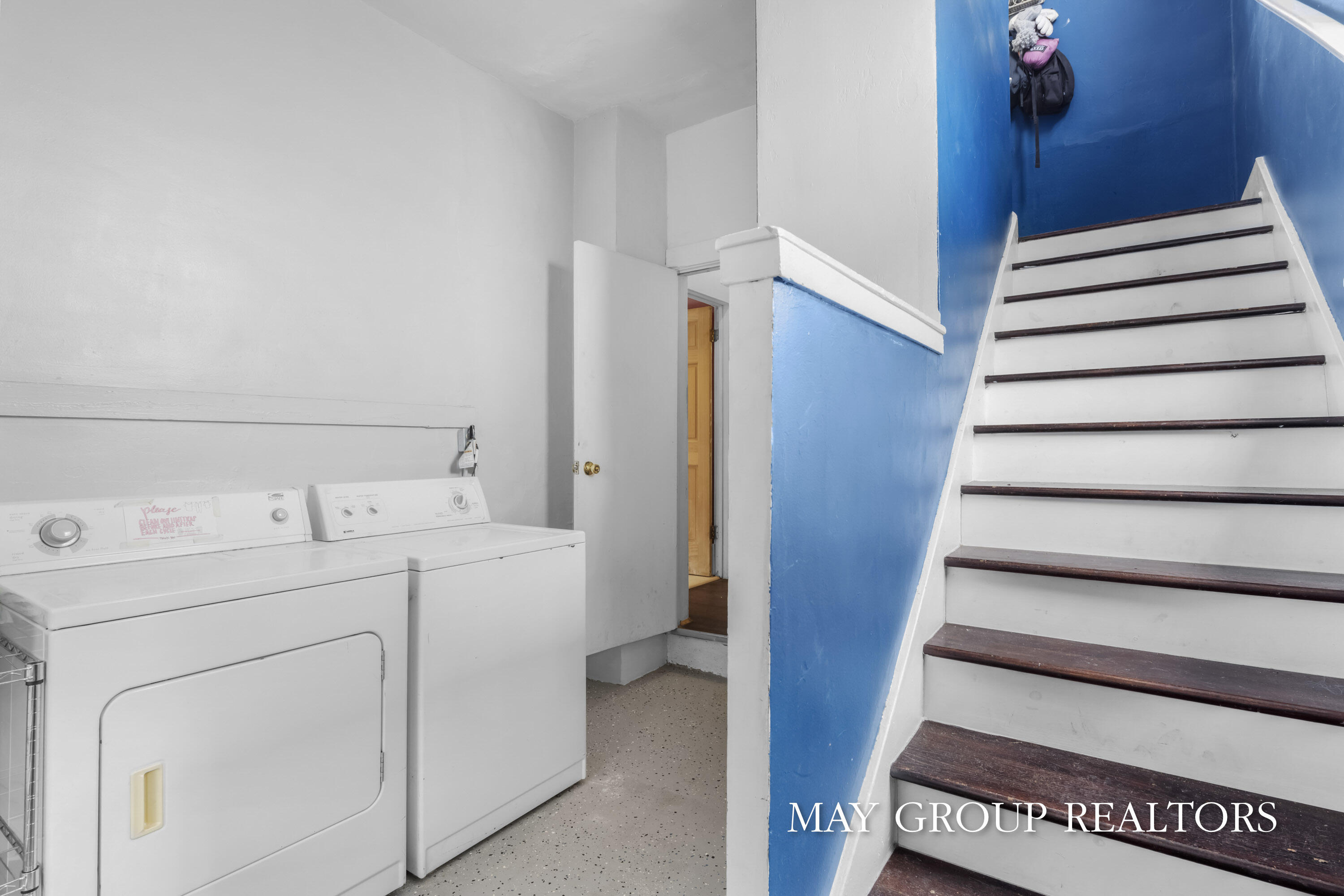 321 Henry Avenue Southeast Grand Rapids, MI 49503 - Photo 27 of 68 Upper Back Entrance