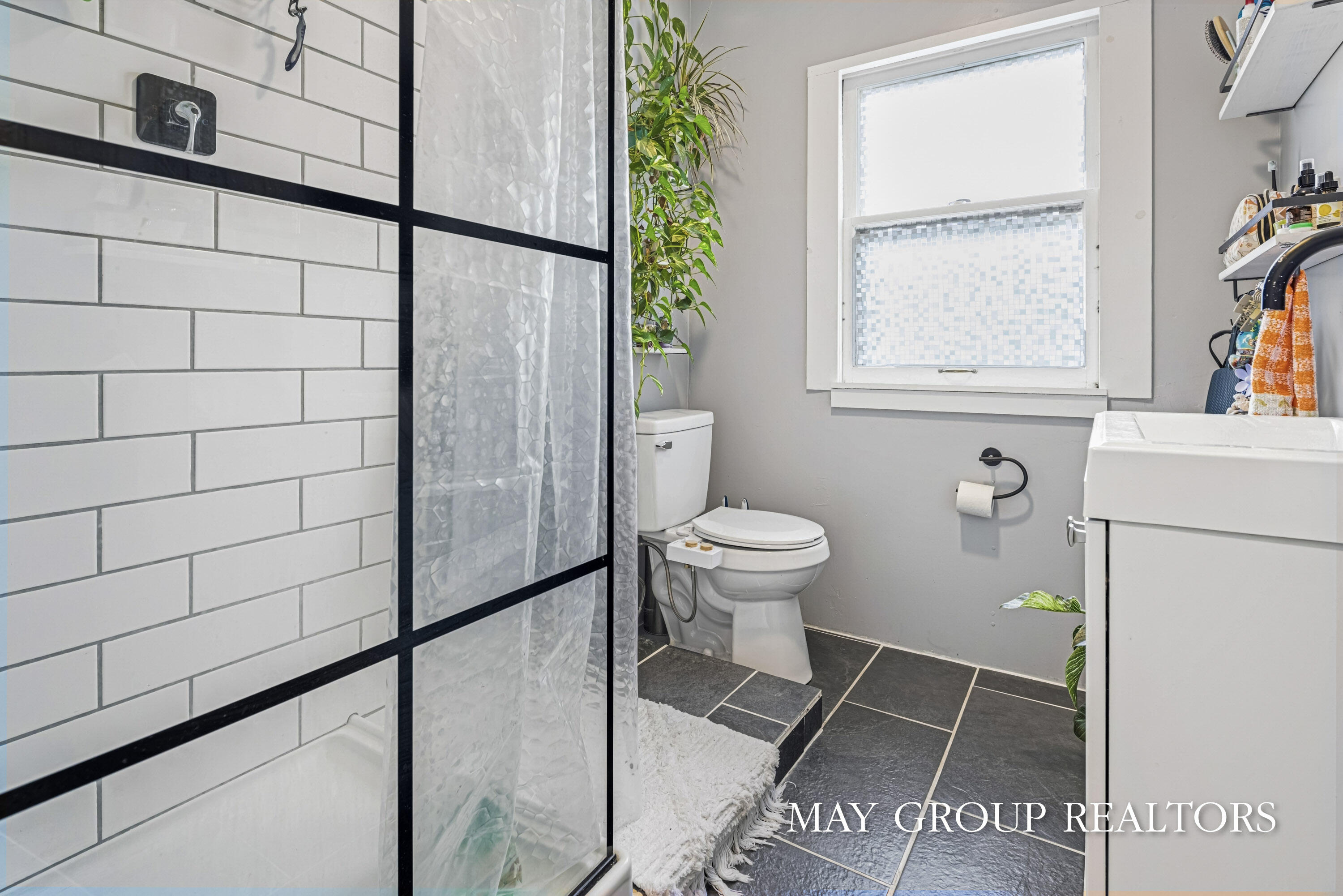 321 Henry Avenue Southeast Grand Rapids, MI 49503 - Photo 47 of 68 Upper Unit