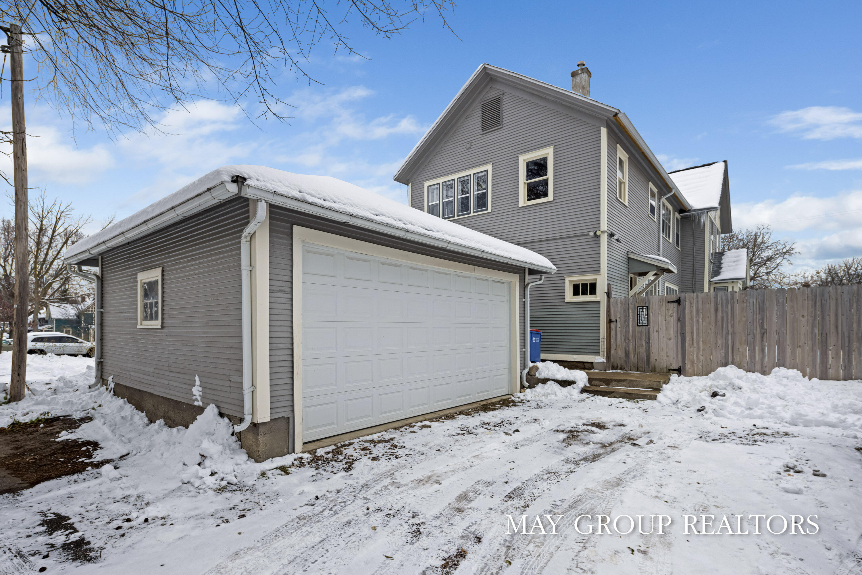321 Henry Avenue Southeast Grand Rapids, MI 49503 - Photo 48 of 68 Garage