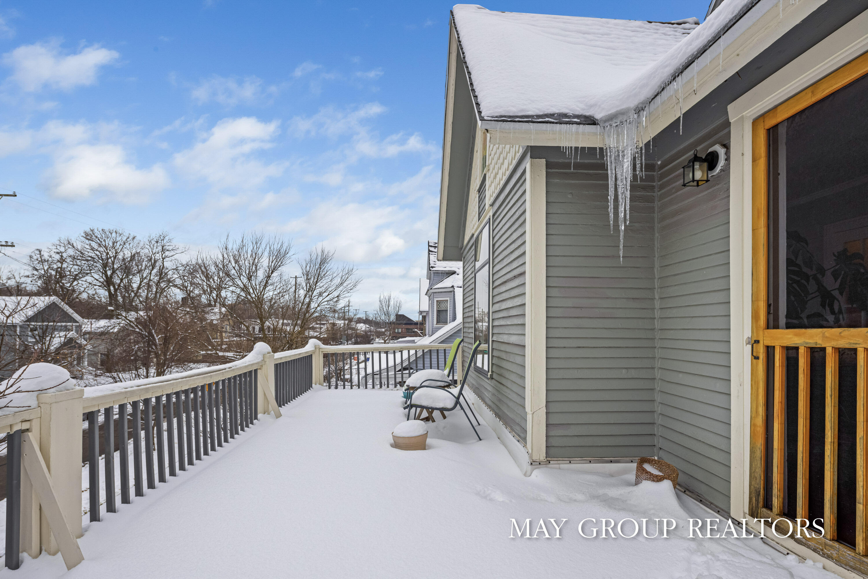 321 Henry Avenue Southeast Grand Rapids, MI 49503 - Photo 49 of 68 Upper Porch