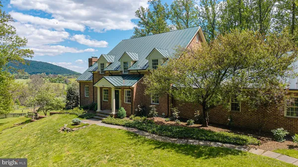 $1,875,000 | 4722 Cowpasture Lane South, Hume, VA 22639