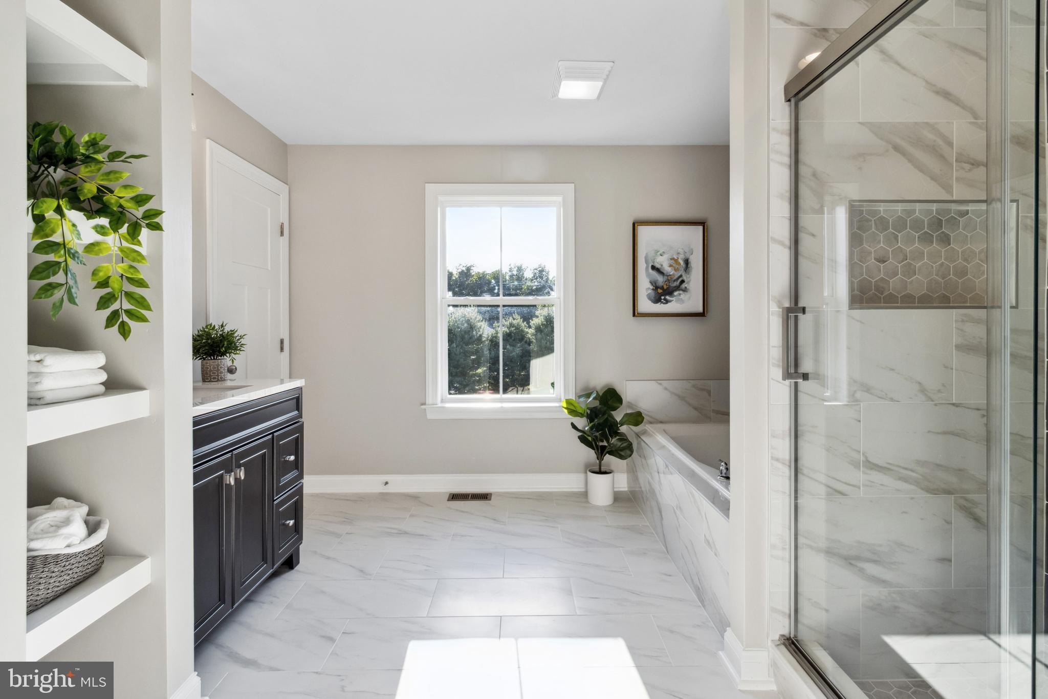 10678 Old Bond Mill Road Laurel, MD 20723 - Photo 25 of 40 Primary Bathroom