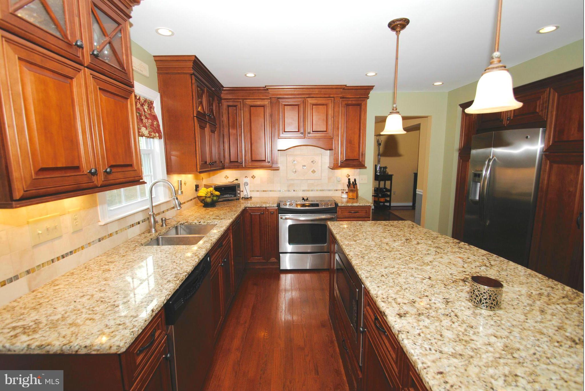 3275 Breckenridge Way Riva, MD 21140 - Photo 3 of 30 Tastefully renovated, and lots of natural light