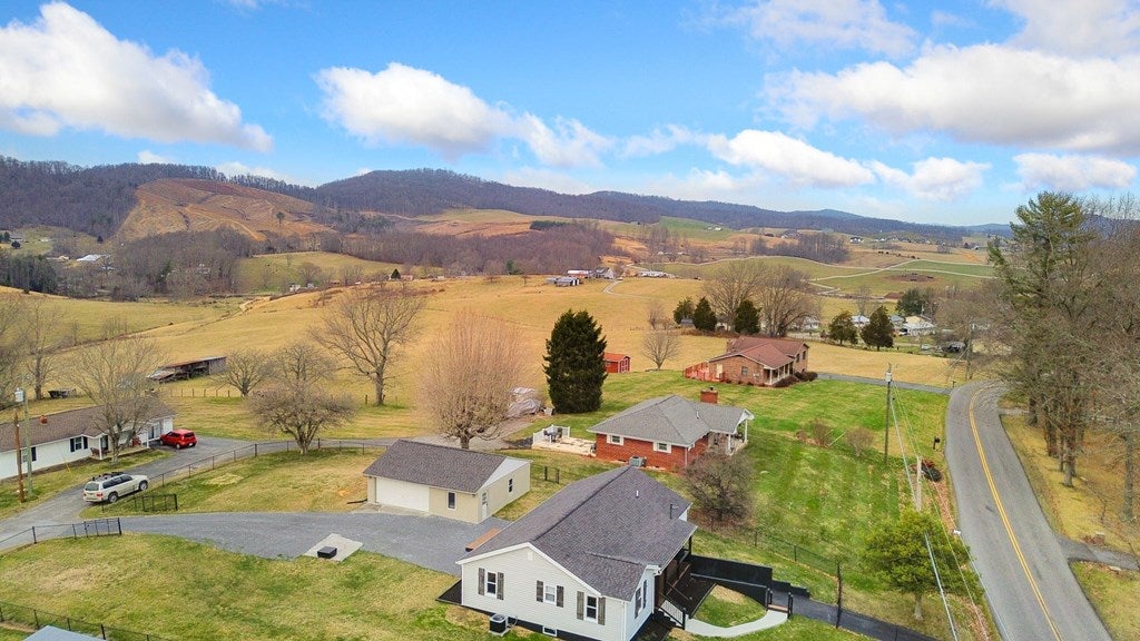 9555 Reedy Creek Road Bristol, VA 24202 - Photo 30 of 44 Gallery Image 30