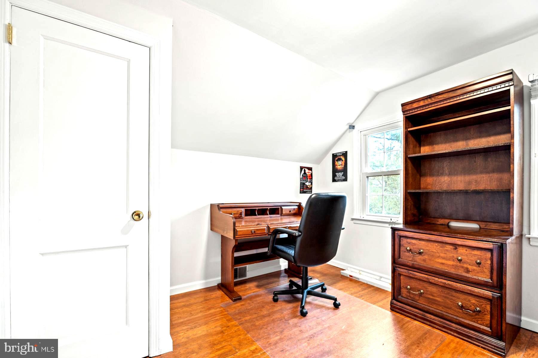 221 Golf Hills Road Havertown, PA 19083 - Photo 24 of 35