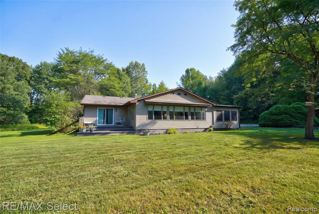 7030 Rathbun Road Birch Run, MI 48415 - Photo 5 of 58 Gallery Image 5