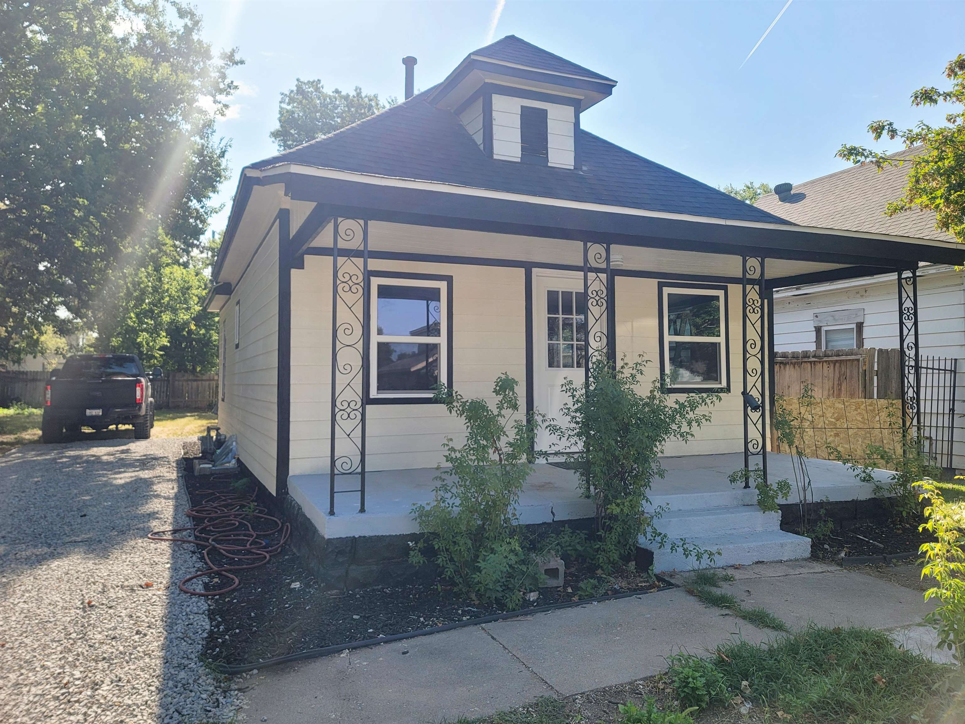 2228 Mascot North Wichita, KS 67204 - Photo 1 of 10