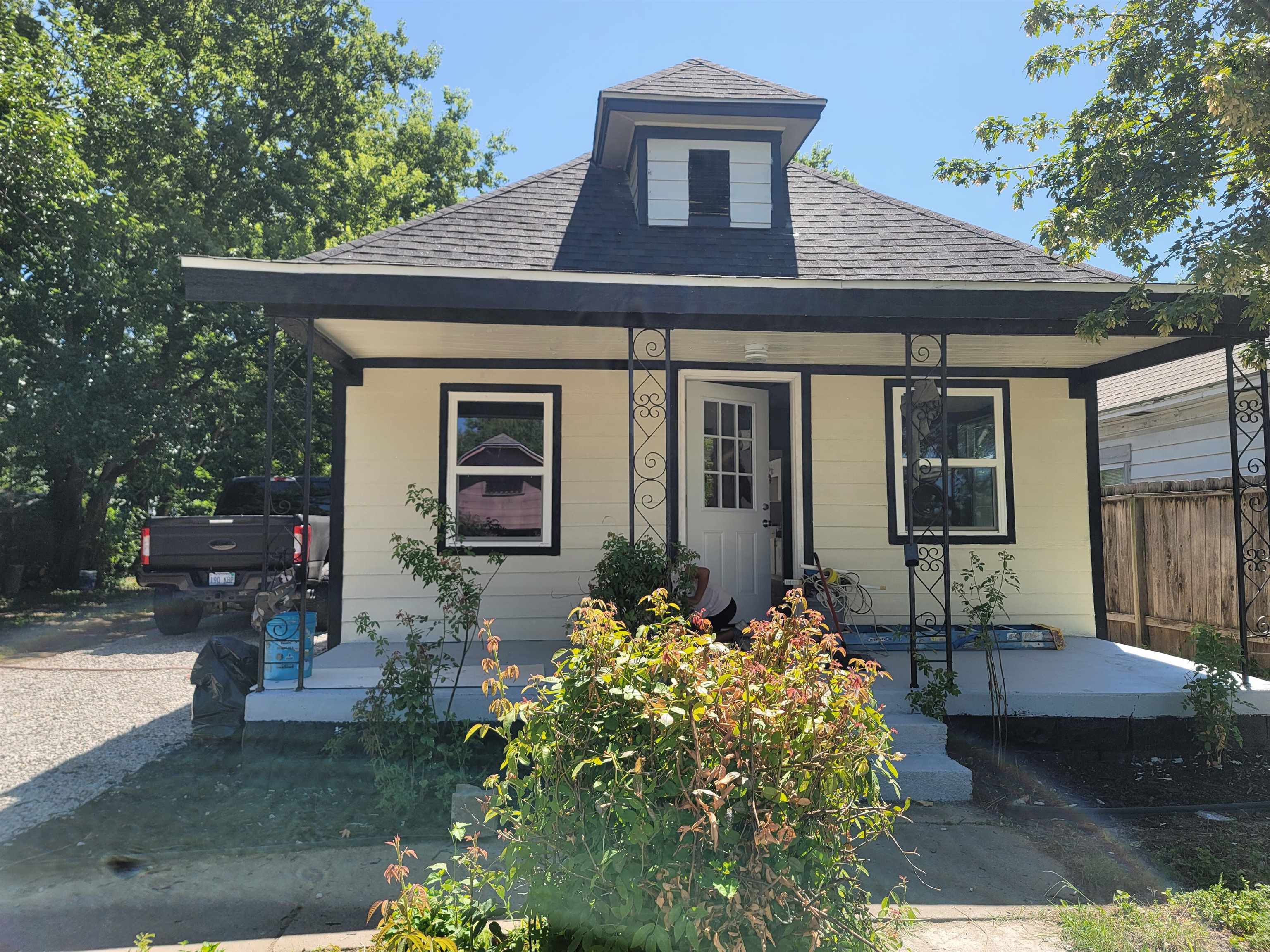 2228 Mascot North Wichita, KS 67204 - Photo 2 of 10