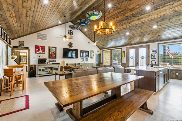 $938,000 | 1644 Mountain Vly Drive, Concan, TX 78838