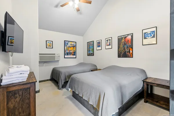 $939,000 | 1644 Mountain Vly Drive, Concan, TX 78838