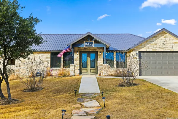 $939,000 | 1644 Mountain Vly Drive, Concan, TX 78838