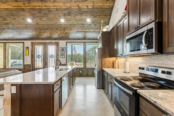 $939,000 | 1644 Mountain Vly Drive, Concan, TX 78838