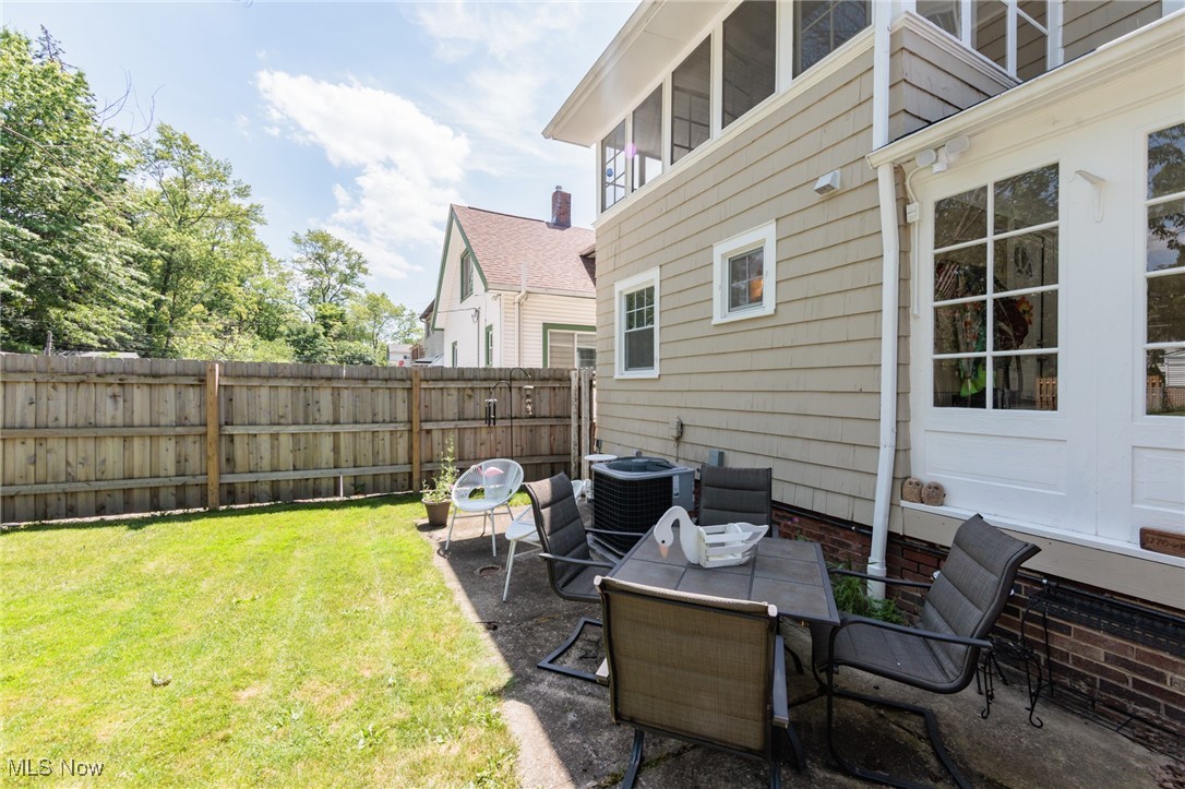 2199 Barrington Road Cleveland, OH 44118 - Photo 21 of 50