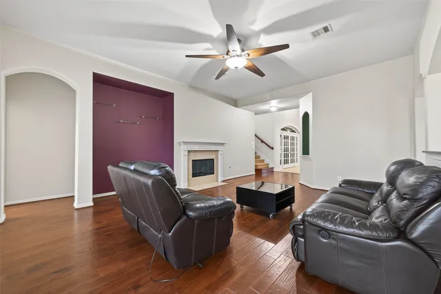$3,200 | 5215 Field Briar Lane, Sugar Land, TX 77479