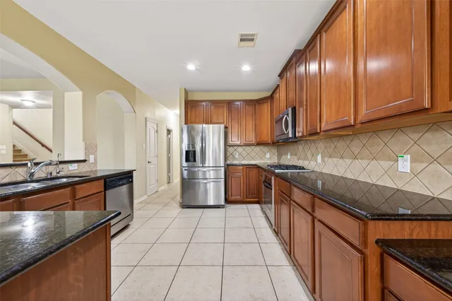 $3,200 | 5215 Field Briar Lane, Sugar Land, TX 77479