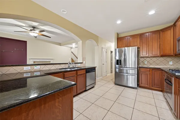 $3,200 | 5215 Field Briar Lane, Sugar Land, TX 77479