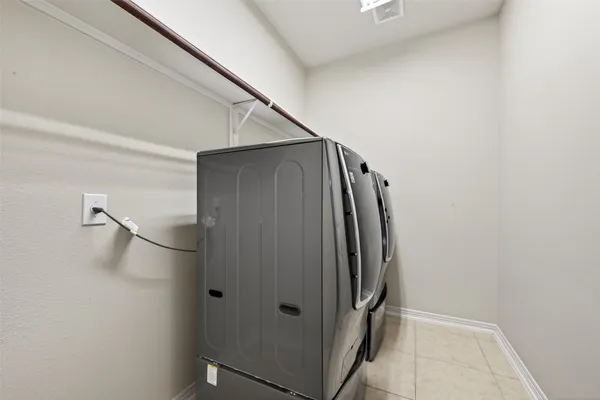 $3,200 | 5215 Field Briar Lane, Sugar Land, TX 77479