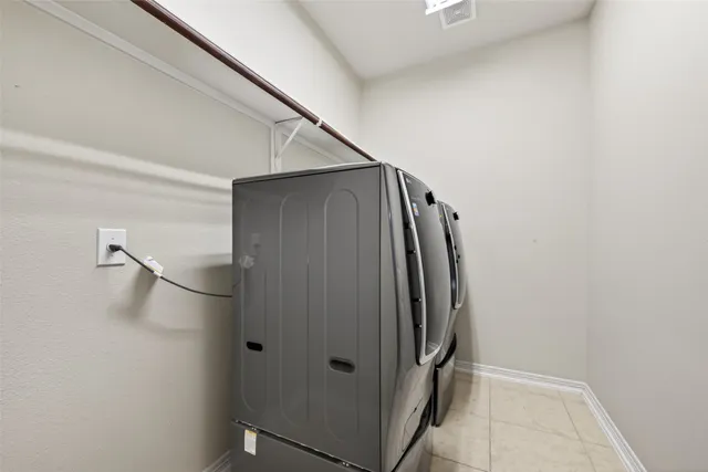 $3,200 | 5215 Field Briar Lane, Sugar Land, TX 77479