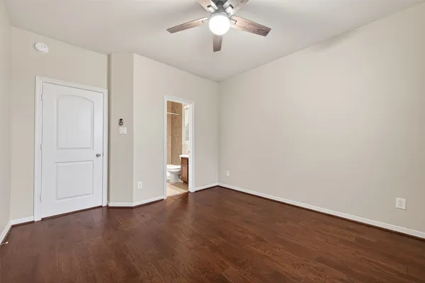 $3,200 | 5215 Field Briar Lane, Sugar Land, TX 77479
