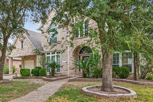 $3,200 | 5215 Field Briar Lane, Sugar Land, TX 77479