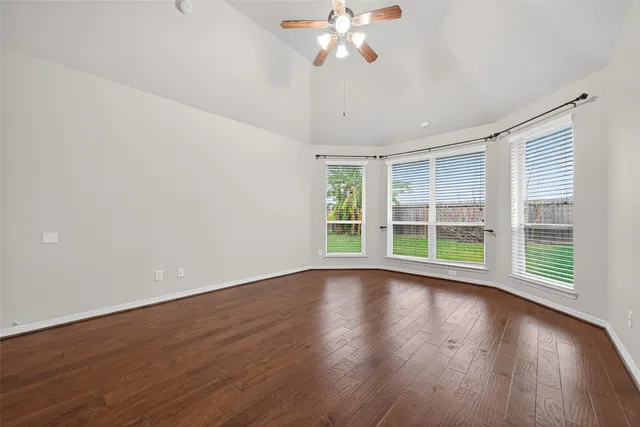 $3,200 | 5215 Field Briar Lane, Sugar Land, TX 77479