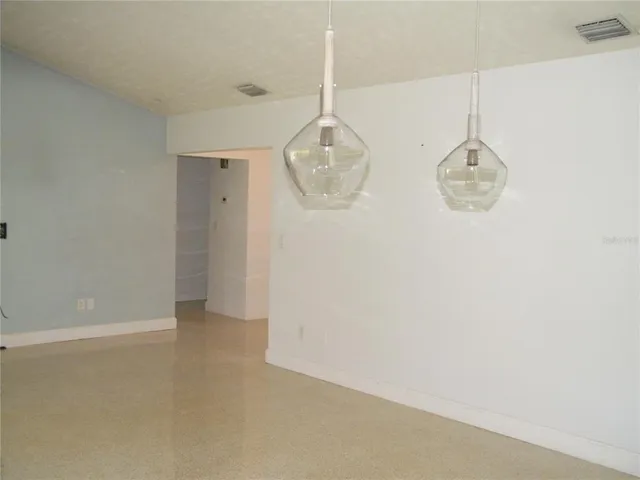 $4,250 | 1060 Jesse Avenue, Safety Harbor, FL 34695