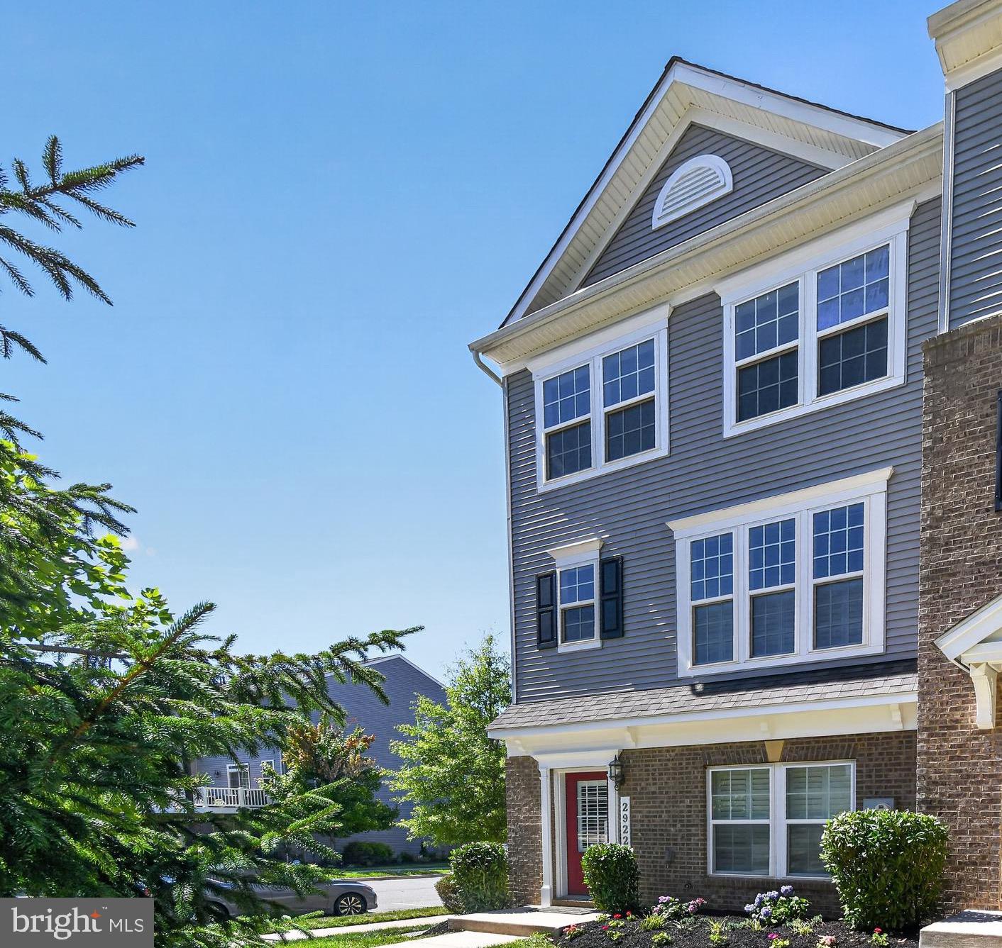 2922 Pinebrook Road Landover, MD 20785 - Photo 2 of 47