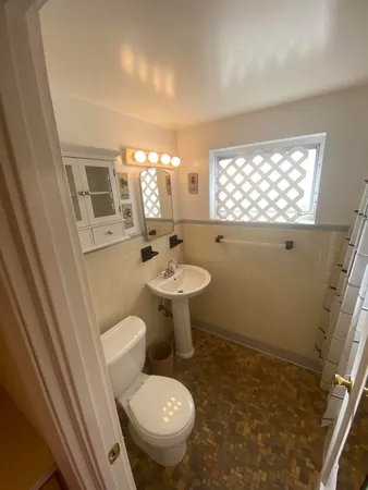 $1,500 | 101 South Golfview Road, Unit 5, Lake Worth Beach, FL 33460