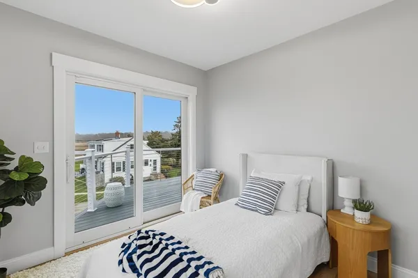 $2,200,000 | 1 Starboard Way, Mattapoisett, MA 02739