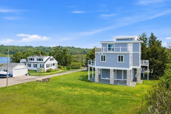 $2,200,000 | 1 Starboard Way, Mattapoisett, MA 02739