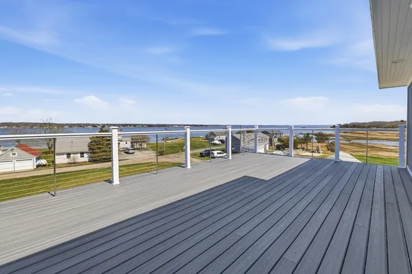 $2,200,000 | 1 Starboard Way, Mattapoisett, MA 02739