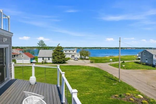 $2,200,000 | 1 Starboard Way, Mattapoisett, MA 02739