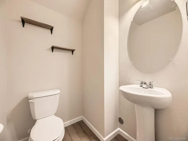 $520,000 | 600 East Dry Creek Place, Littleton, CO 80122