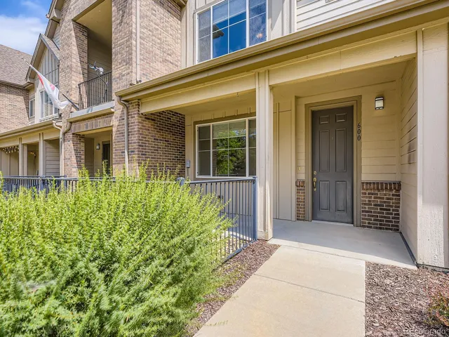 $520,000 | 600 East Dry Creek Place, Littleton, CO 80122