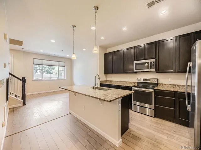 $520,000 | 600 East Dry Creek Place, Littleton, CO 80122