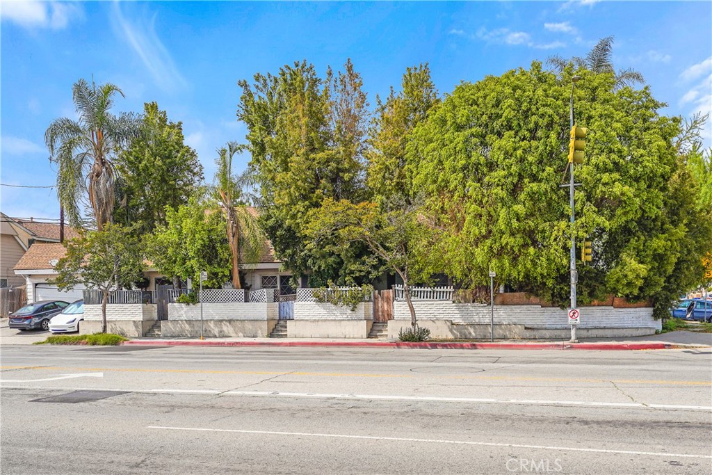 11667 Burbank Boulevard North Hollywood, CA 91601 - Photo 6 of 15 a view of a building with a street