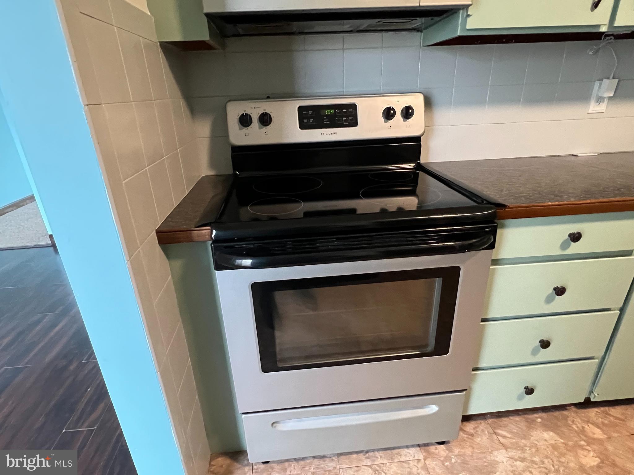 30 Louise Court Rising Sun, MD 21911 - Photo 13 of 33 Stainless steel appliances