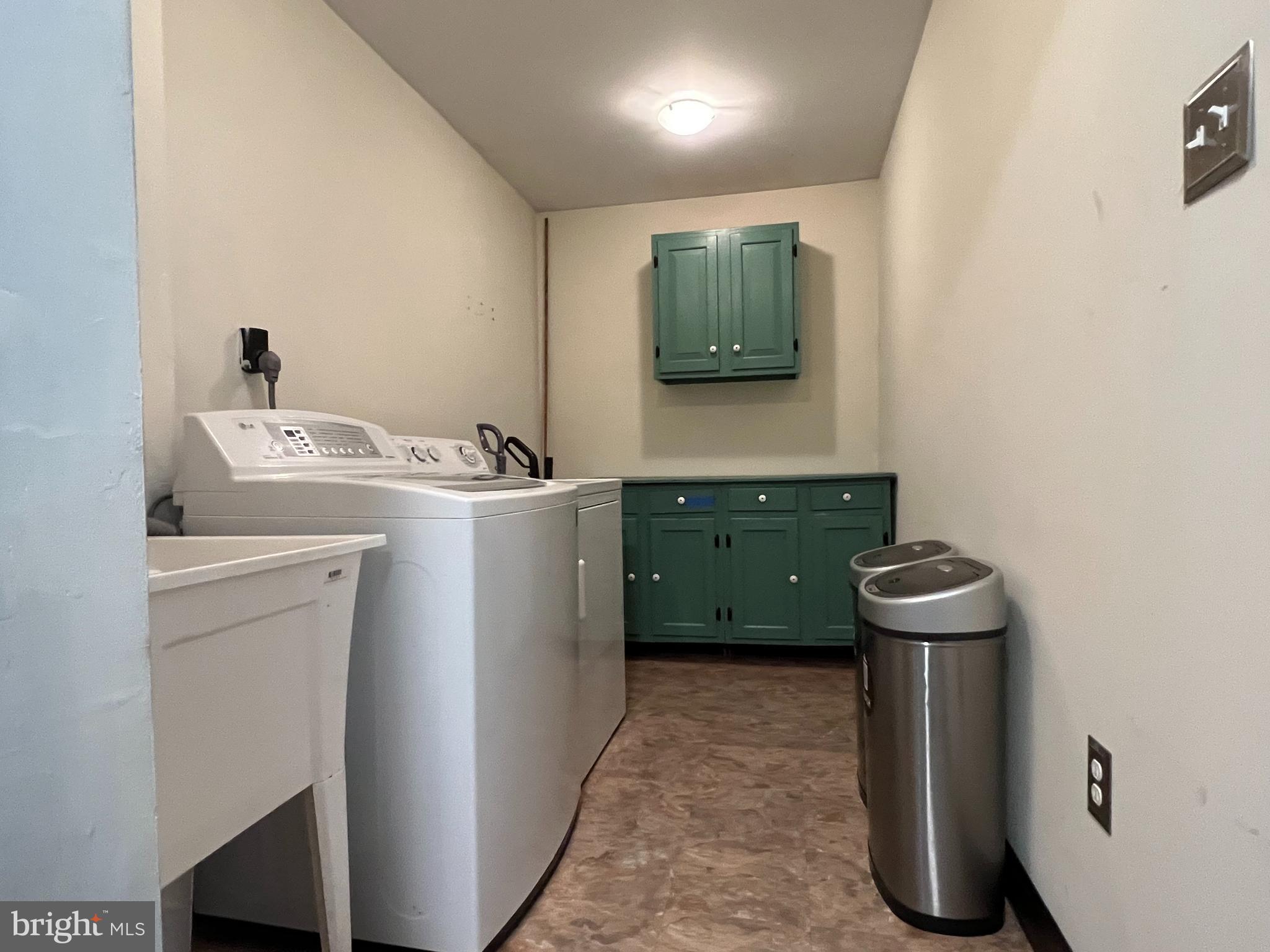 30 Louise Court Rising Sun, MD 21911 - Photo 15 of 33 Large laundry room off kitchen