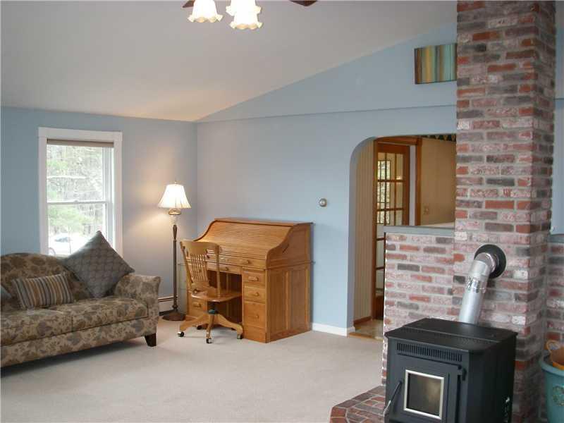 683 Hallowell Road Pownal, ME 04069 - Photo 7 of 22 Living Room.