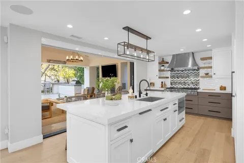 $3,499,000 | 6712 Morning Tide Drive, Huntington Beach, CA 92648