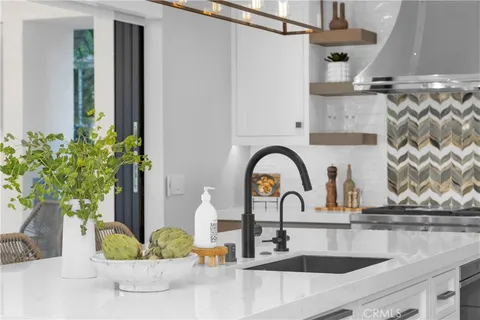 $3,499,000 | 6712 Morning Tide Drive, Huntington Beach, CA 92648