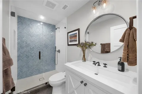 $3,499,000 | 6712 Morning Tide Drive, Huntington Beach, CA 92648