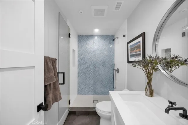 $3,499,000 | 6712 Morning Tide Drive, Huntington Beach, CA 92648