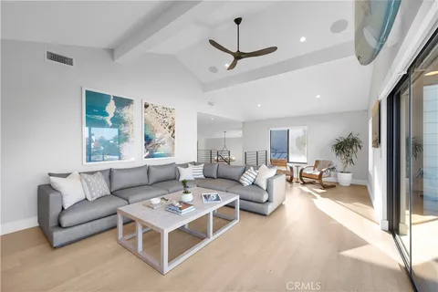 $3,499,000 | 6712 Morning Tide Drive, Huntington Beach, CA 92648