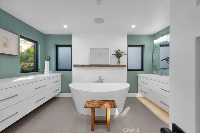 $3,499,000 | 6712 Morning Tide Drive, Huntington Beach, CA 92648