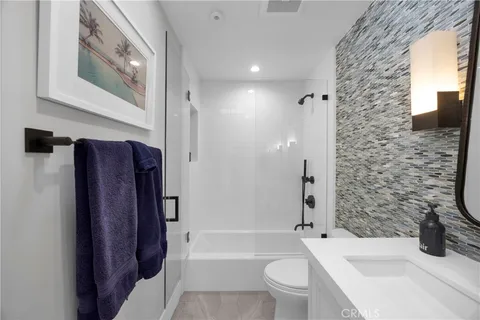 $3,499,000 | 6712 Morning Tide Drive, Huntington Beach, CA 92648